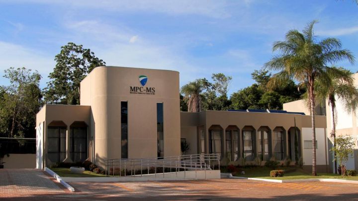 Procurador do MPC-MS opina pela aplicação de multa e relator concorda com parecer