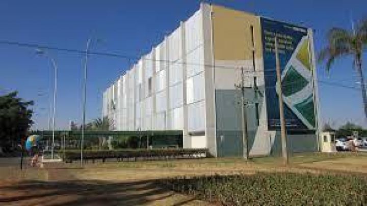 MPC-DF pede suspensão de 'supersalários' de até R$ 60 mil pagos a diretores da Terracap