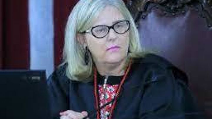 Valéria Borba toma posse para o segundo mandato como Procuradora-Geral do MPC-PR