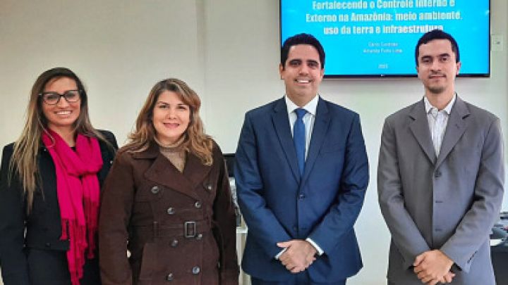 Procurador-Geral de Contas do MPC-SP recebe visita de membro da Transparência Internacional para o debate sobre gestão ambiental