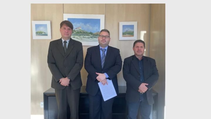 MPC-MG recebe visita institucional de representantes do IEPTB-MG