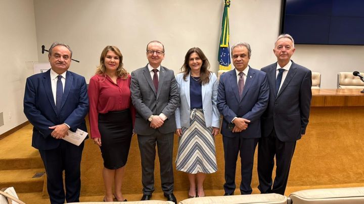 AMPCON prestigia lançamento de nota recomendatória do pacto pela primeira infância