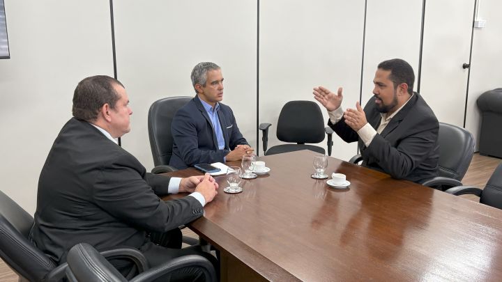 MPC-SE e Emsurb discutem gestão sustentável dos resíduos sólidos em Aracaju